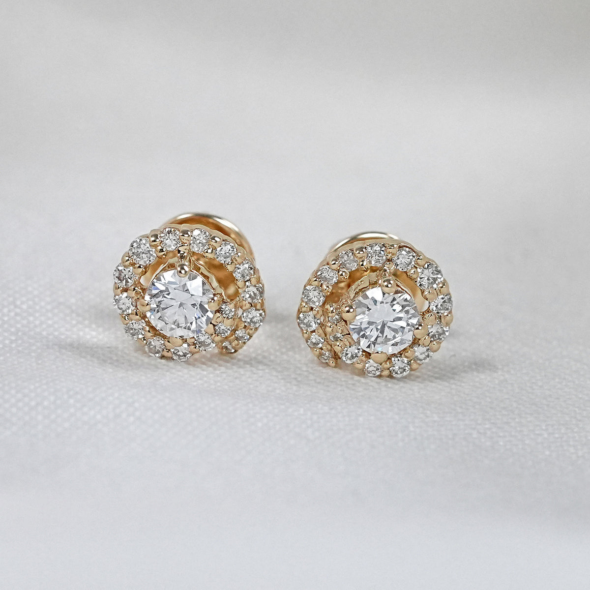 Round Cut Spiral Studs Earrings