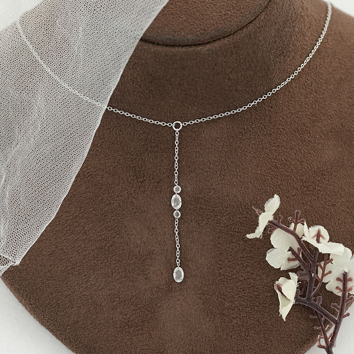 Chain y Necklace