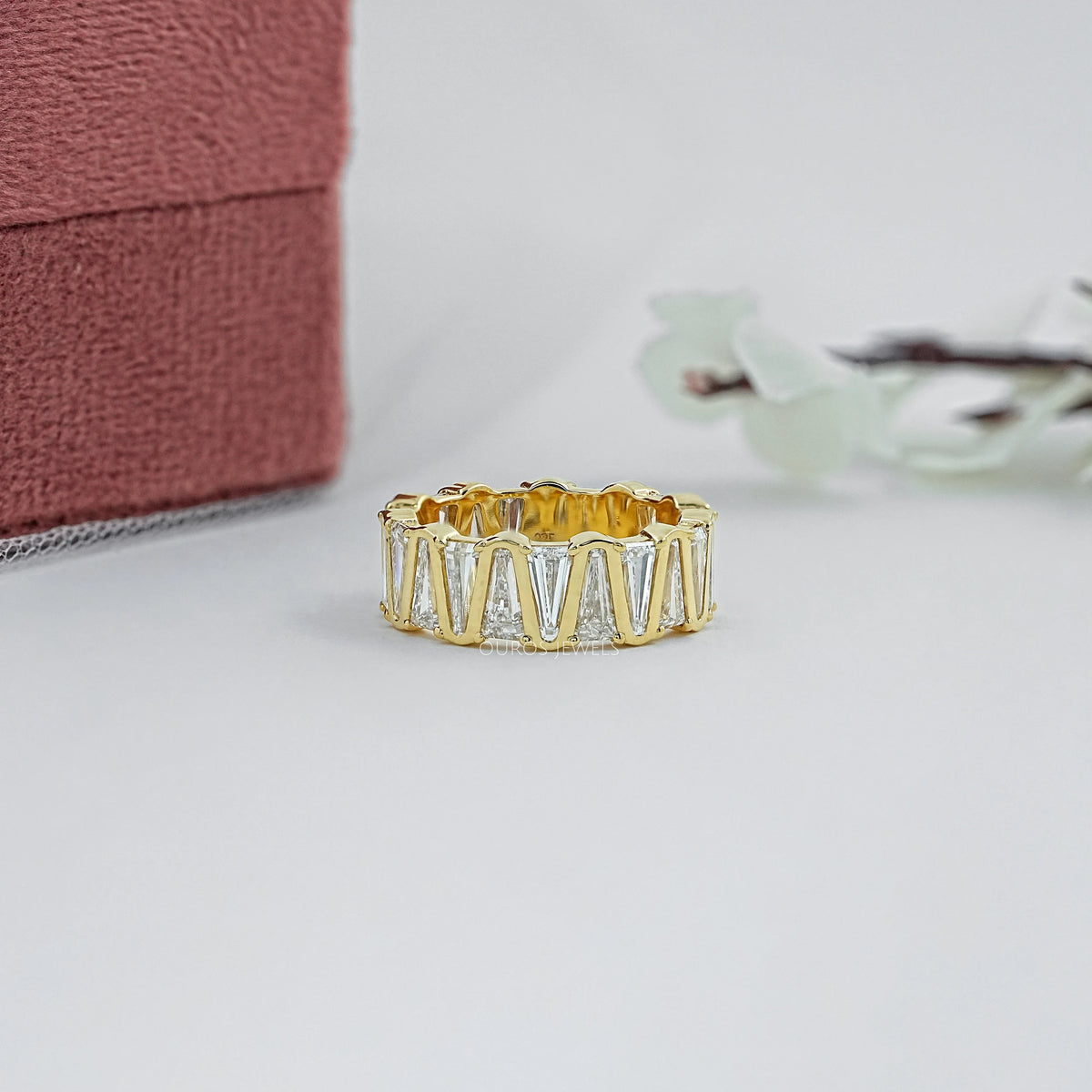 Tapered Baguette Zig Zag Band