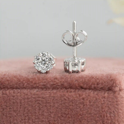 White  Gold  Cluster  Diamond  Stud