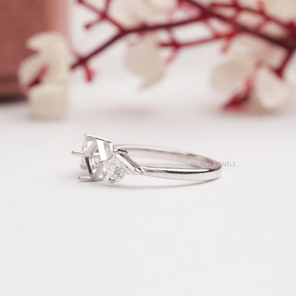 Three Stone  Mount  Setting  Ring