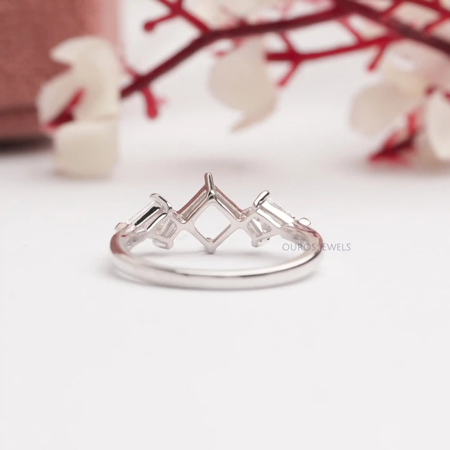 Three Stone  Mount  Setting  Ring