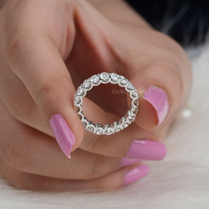 Lab Diamond Oval Cut Lab  Diamond Band