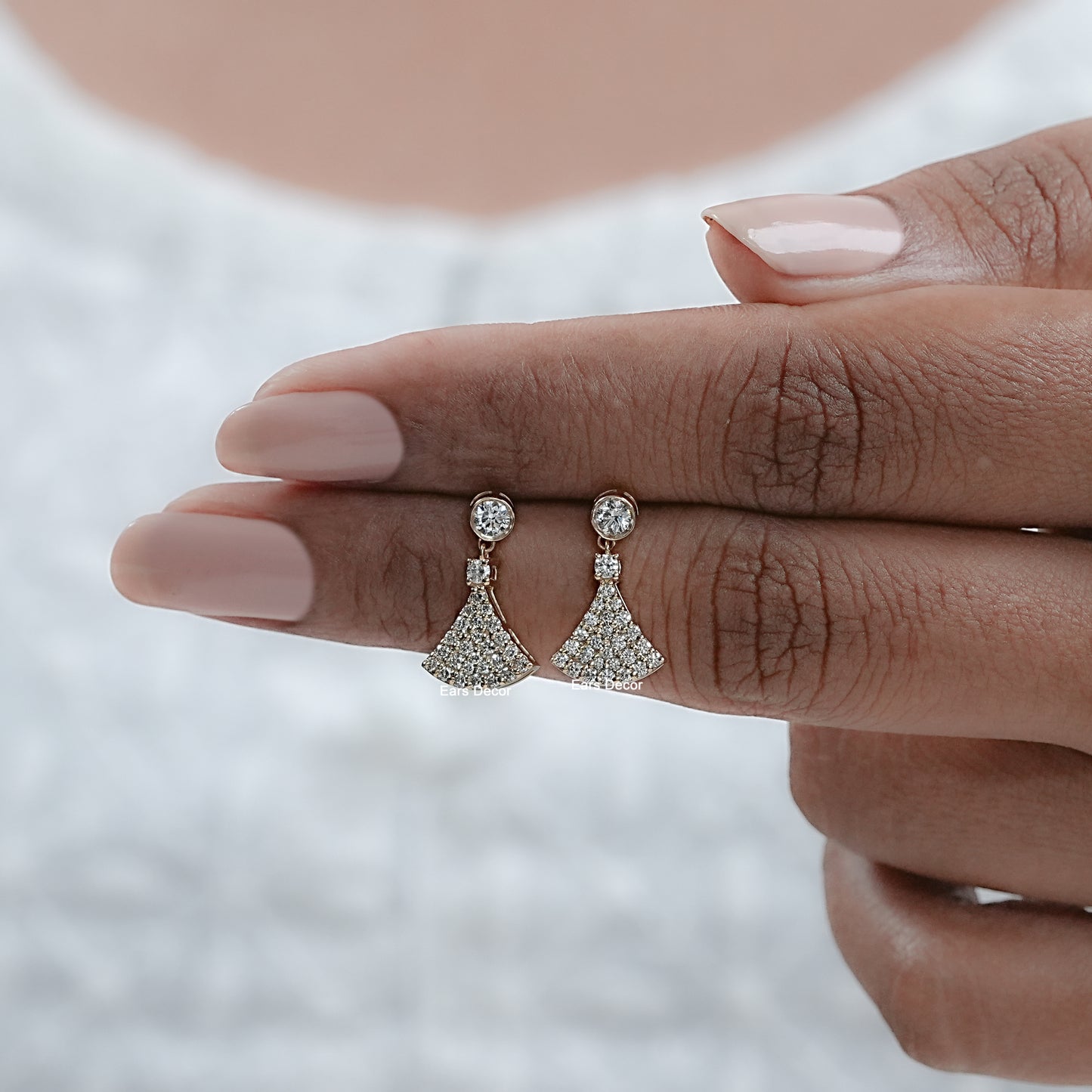 Round Diamond Dangle Drop Pave Set Earrings