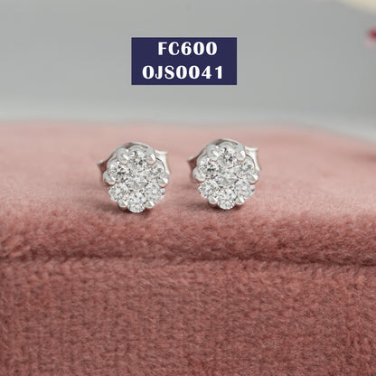 White  Gold  Cluster  Diamond  Stud