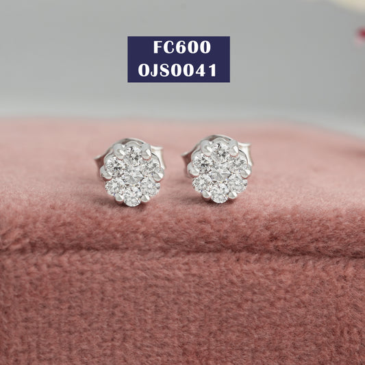 White  Gold  Cluster  Diamond  Stud