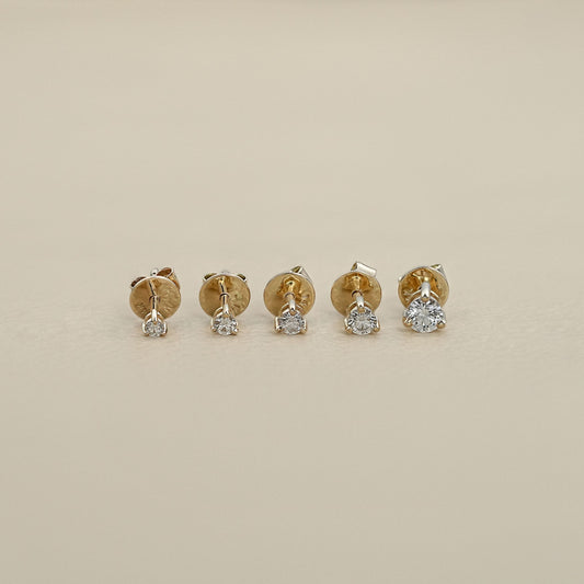 Round Diamond Stud Earring