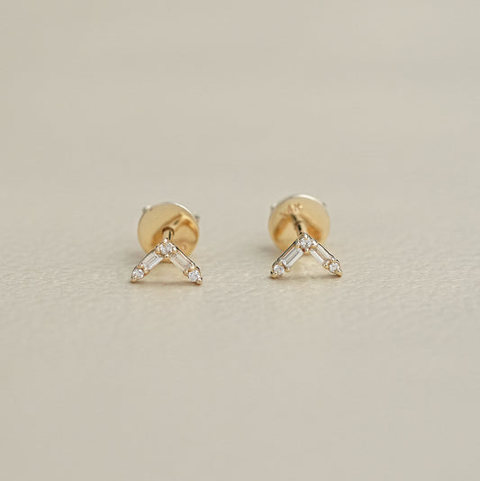 Baguette And Round Cut V-Shaped Stud Earring
