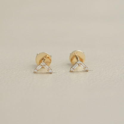 Baguette And Round Cut V-Shaped Stud Earring