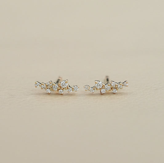 Round Diamond Minimal Stud Earring