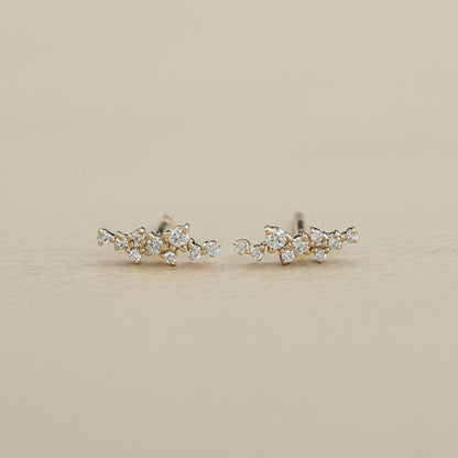 Round Diamond Minimal Stud Earring