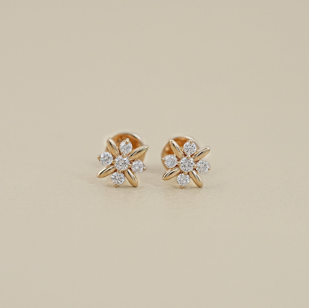 Round Cut Diamond Flower Stud Earrings
