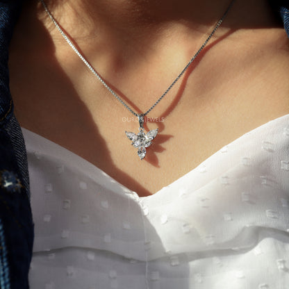 Floral Style Pendant Necklace