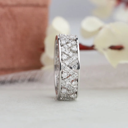 Round Cluster Diamond  Wedding Band