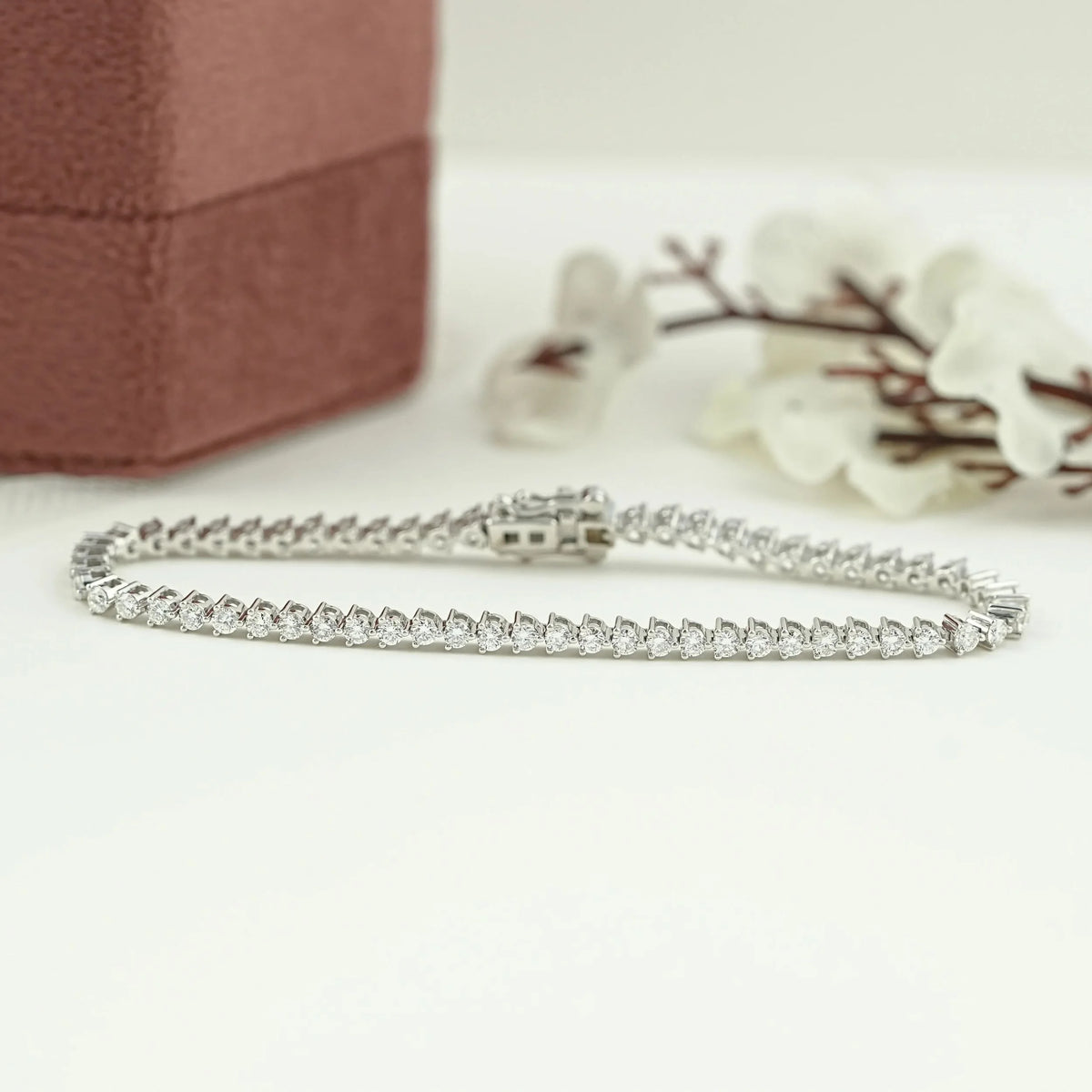 Brilliant Round Diamond Tennis Bracelet
