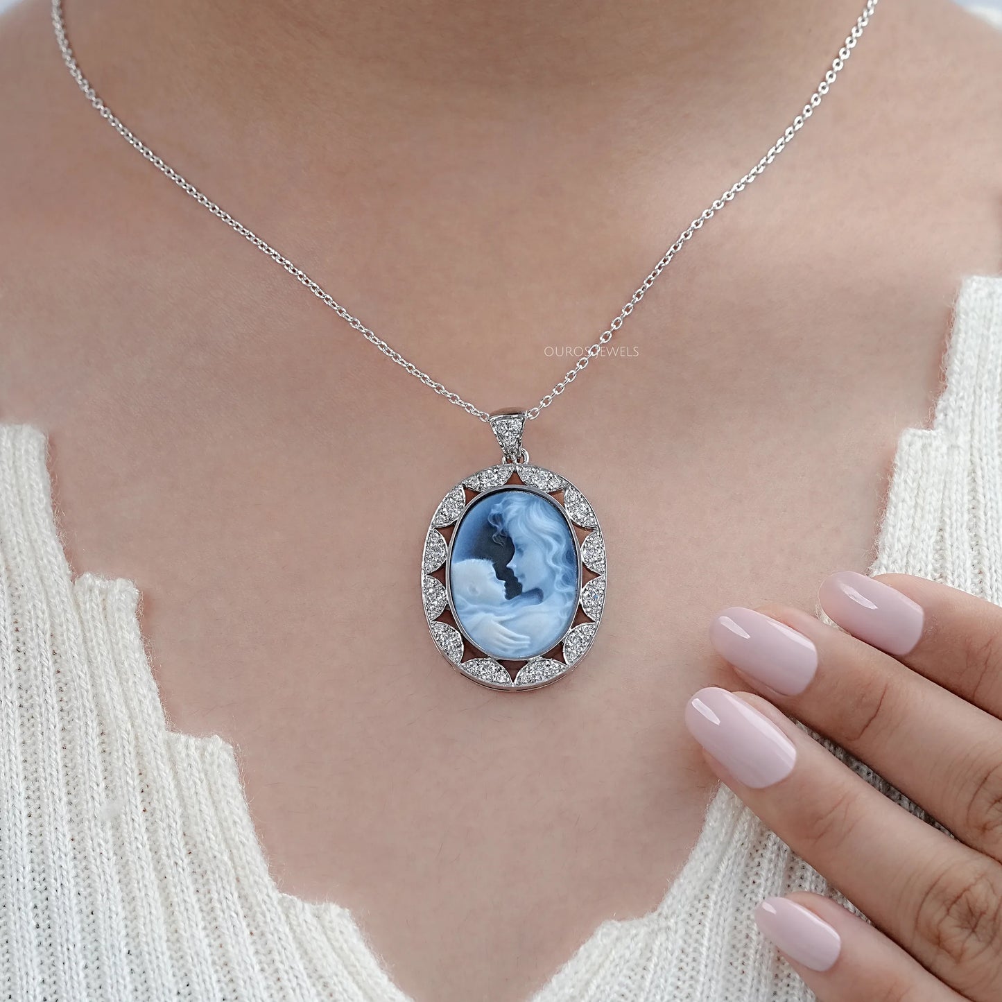 Oval Cameo Customize Pendant