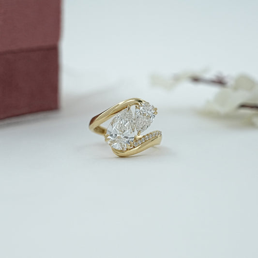Pear Cut Diamond Toi Moi Engagement Ring