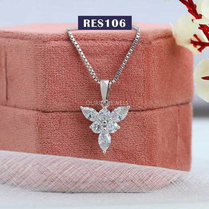 Floral Style Pendant Necklace