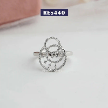 Cluster  Round  Diamond  Dainty  Ring