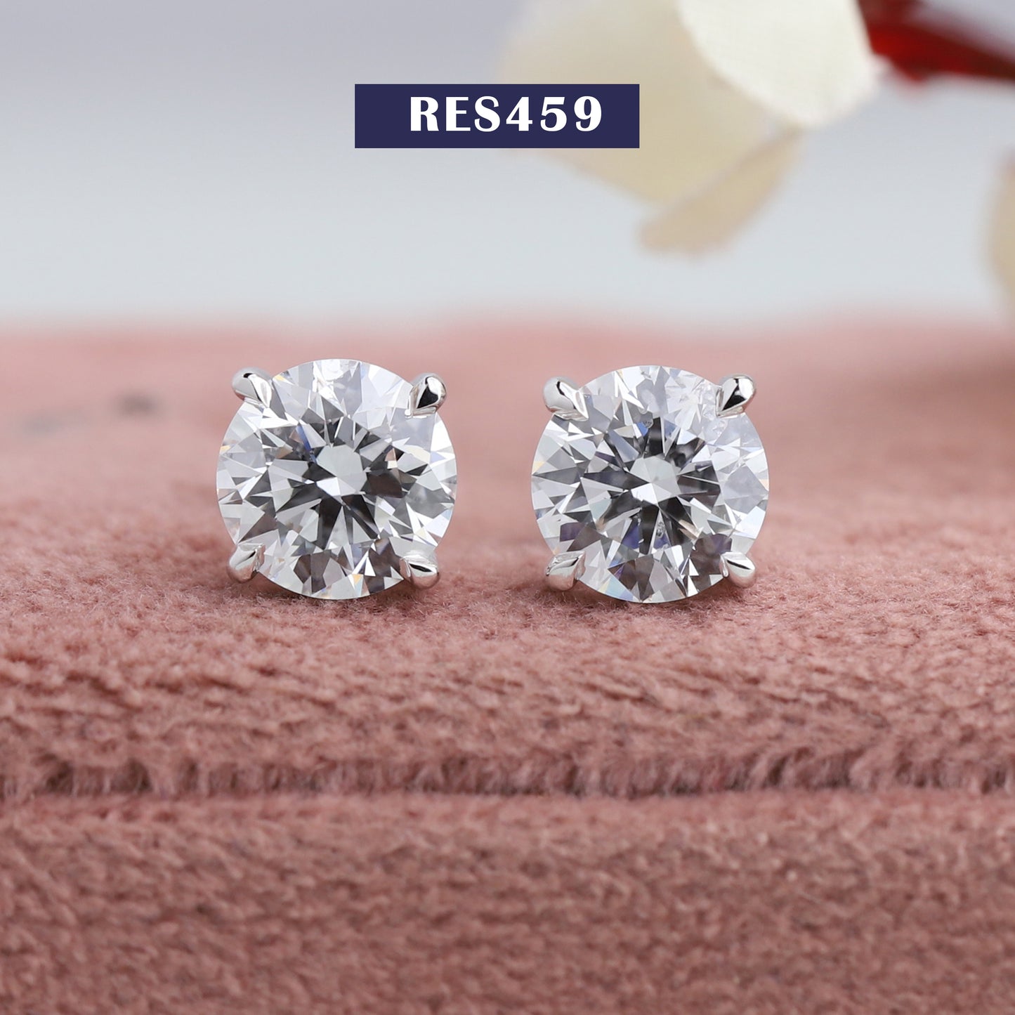 White  Gold Round  Cut  Lab Diamond  Stud