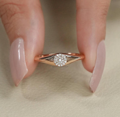 Round Diamond Signet Cluster Ring
