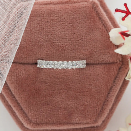Oval Cut Diamond Eternity Band
