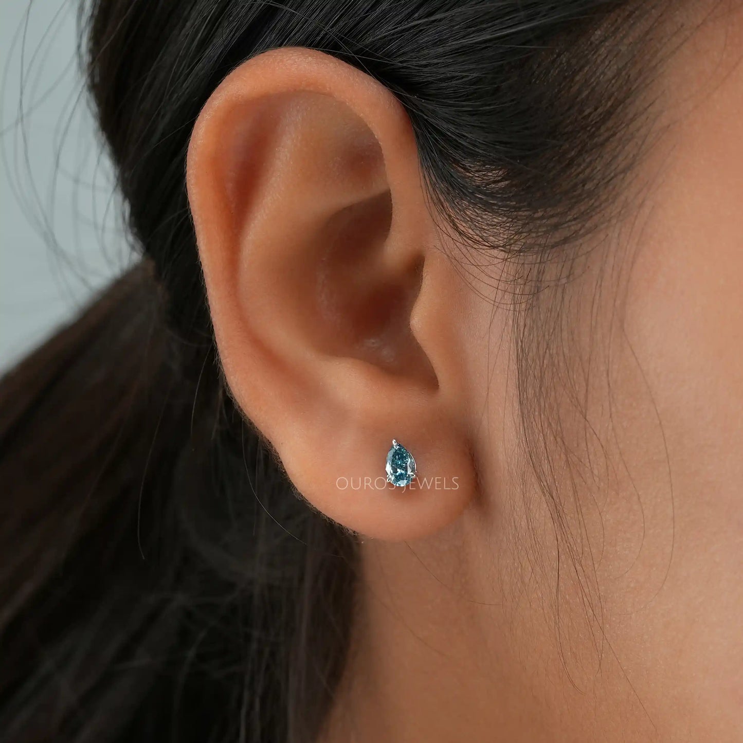 Blue Pear Lab Diamond Stud
