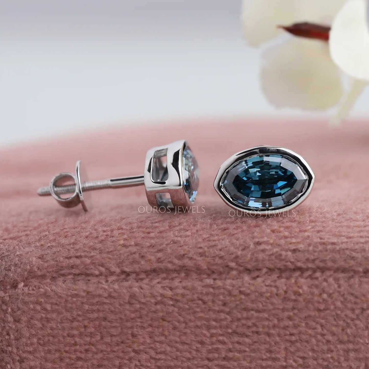 Step Cut Oval Bezel Stud